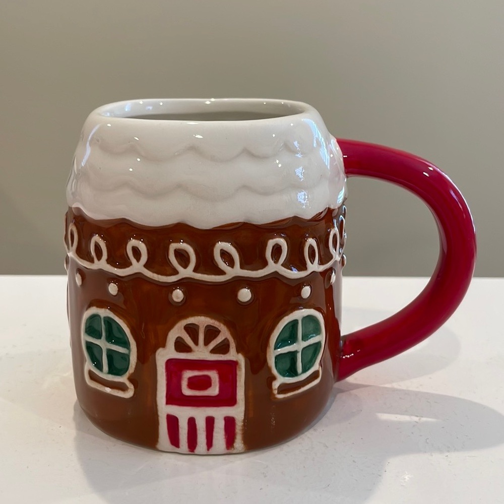 New Target Bullseye Playground Gingerbread House Christmas Mug